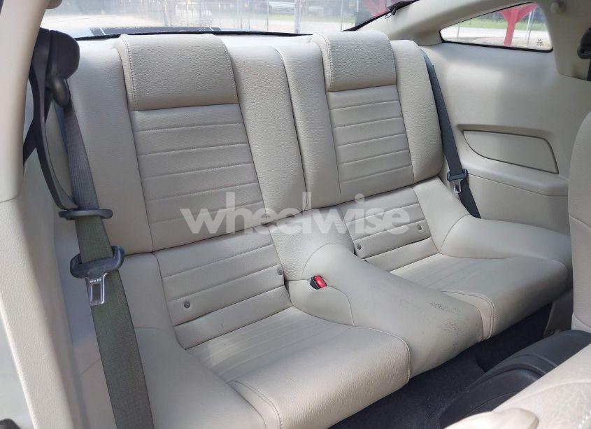 Photo 8 of 2010 Ford Mustang GT/GT PREMIUM (VIN 1ZVBP8CH7A5181037)