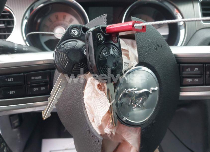 Photo 11 of 2010 Ford Mustang GT/GT PREMIUM (VIN 1ZVBP8CH9A5104685)