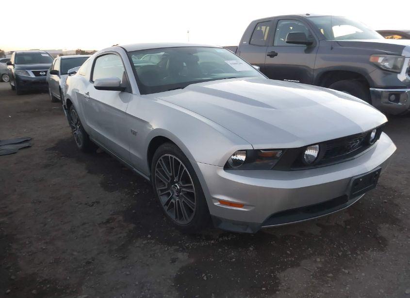 2010 Ford Mustang GT/GT PREMIUM (VIN 1ZVBP8CHXA5172302) main photo