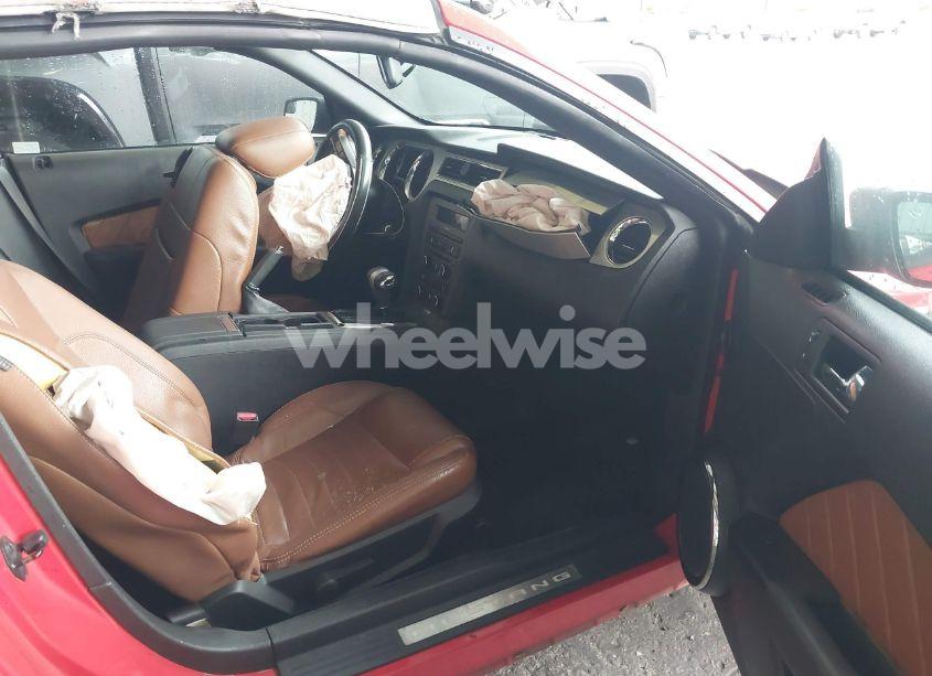 Photo 5 of 2011 Ford Mustang V6 PREMIUM (VIN 1ZVBP8EM0B5102190)