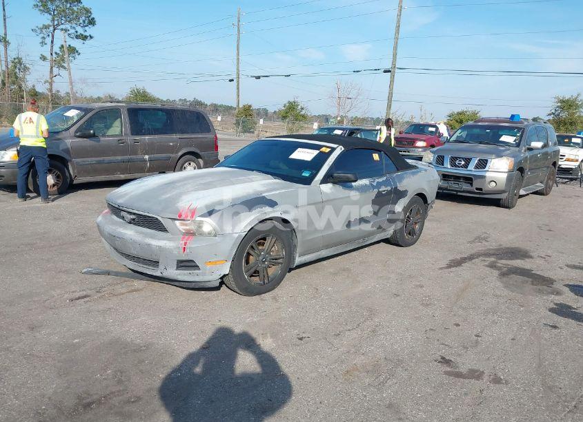 Photo 2 of 2011 Ford Mustang V6 (VIN 1ZVBP8EM0B5155021)