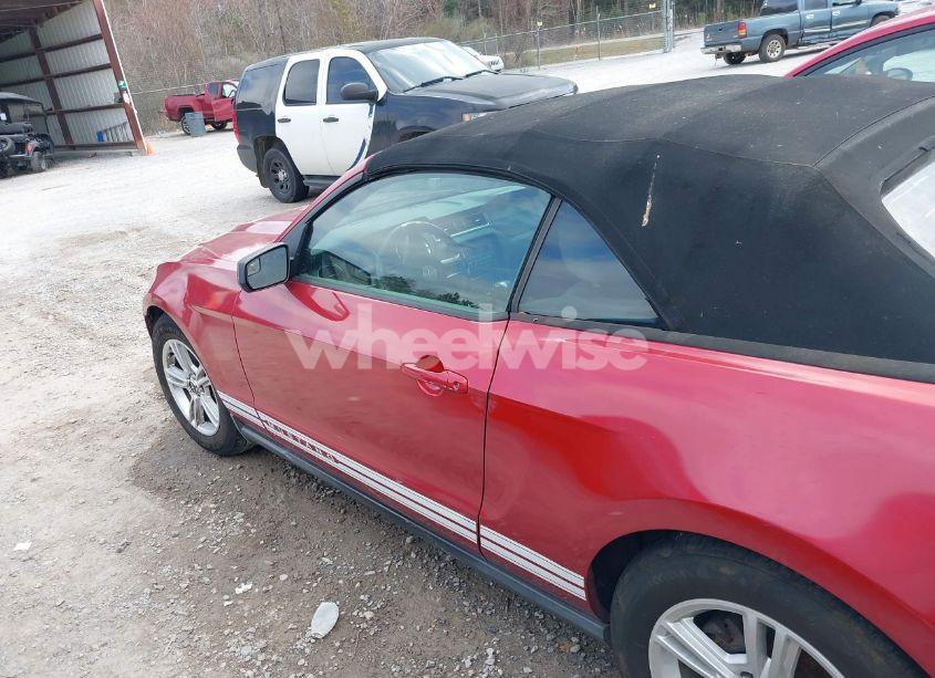 Photo 14 of 2011 Ford Mustang V6 (VIN 1ZVBP8EM0B5163569)