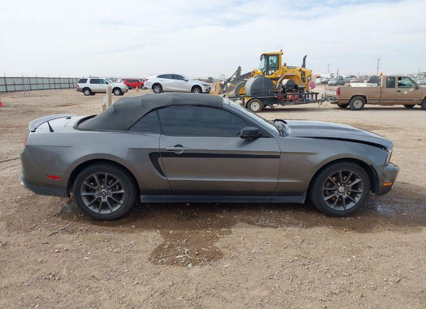 Photo 13 of 2012 Ford Mustang V6 PREMIUM (VIN 1ZVBP8EM0C5274401)