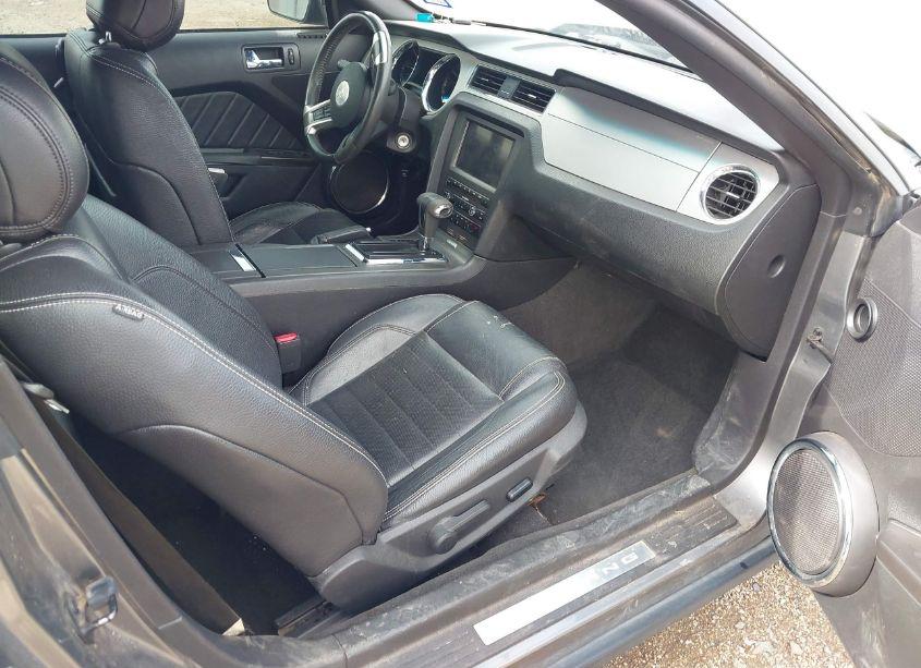 Photo 5 of 2012 Ford Mustang V6 PREMIUM (VIN 1ZVBP8EM0C5274401)