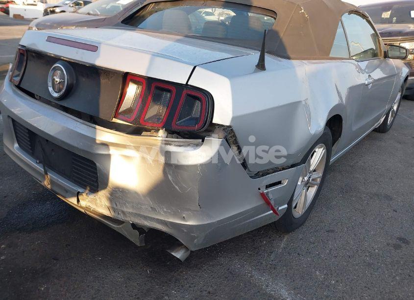 Photo 6 of 2014 Ford Mustang V6 (VIN 1ZVBP8EM0E5205971)