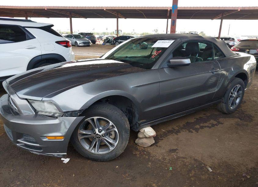 Photo 2 of 2014 Ford Mustang V6 PREMIUM (VIN 1ZVBP8EM0E5306931)