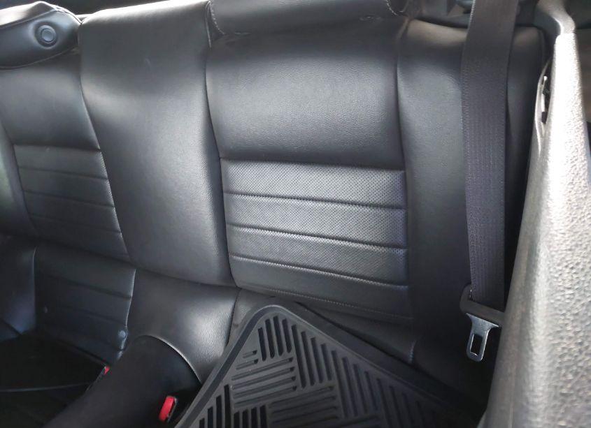 Photo 8 of 2014 Ford Mustang V6 PREMIUM (VIN 1ZVBP8EM0E5306931)