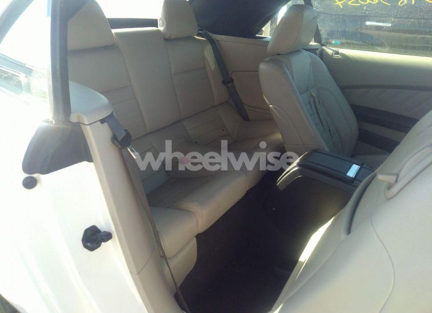 Photo 8 of 2011 Ford Mustang V6 PREMIUM (VIN 1ZVBP8EM1B5108970)