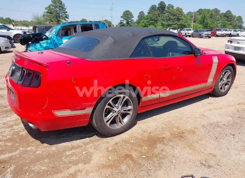 Photo 4 of 2014 Ford Mustang V6 PREMIUM (VIN 1ZVBP8EM1E5224836)