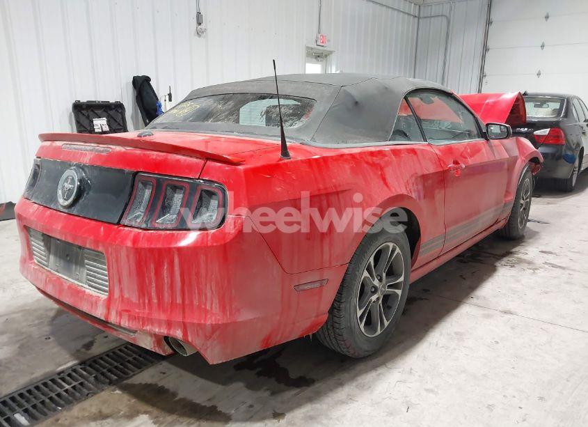 Photo 4 of 2014 Ford Mustang V6 PREMIUM (VIN 1ZVBP8EM1E5272367)