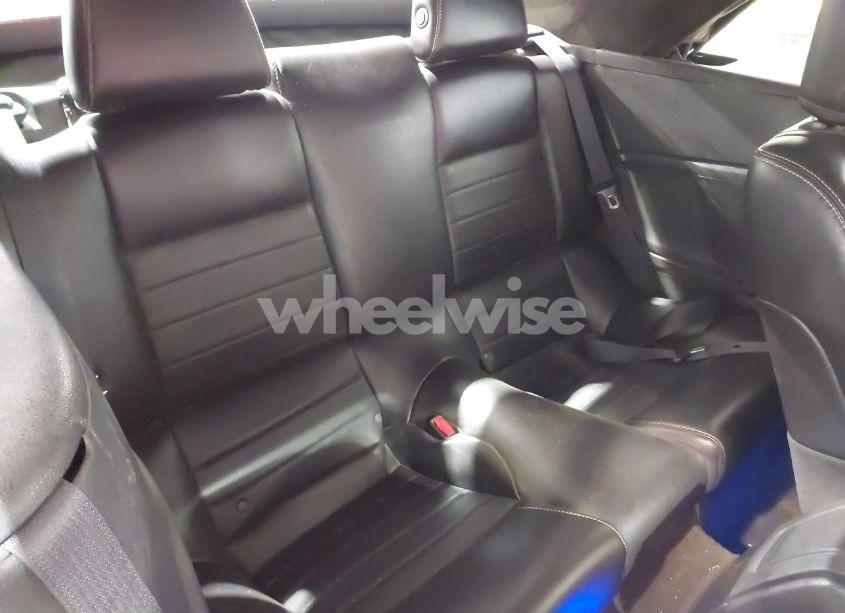 Photo 8 of 2014 Ford Mustang V6 PREMIUM (VIN 1ZVBP8EM1E5272367)