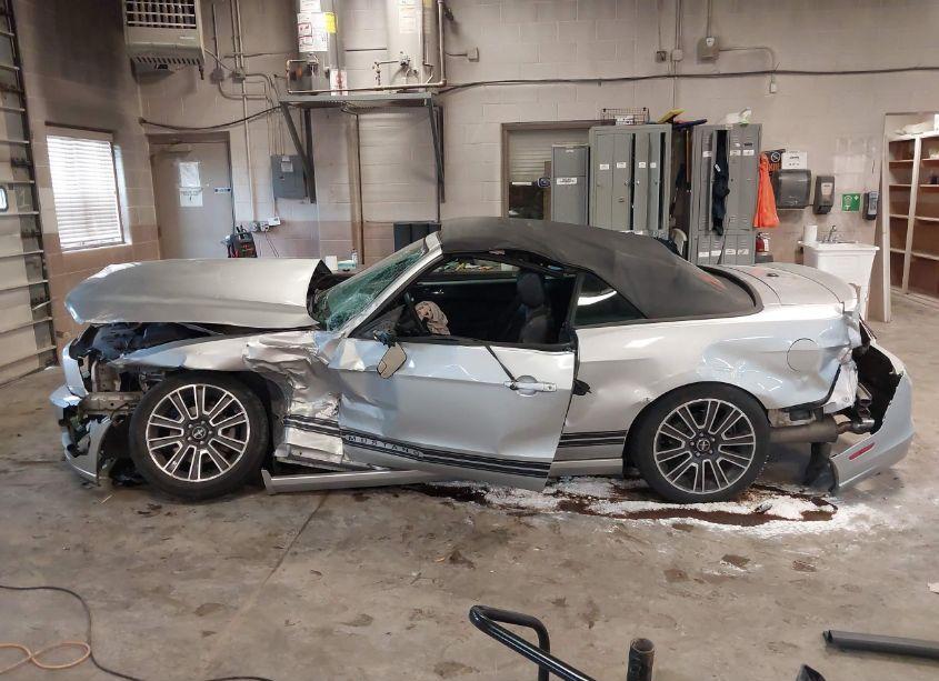 Photo 14 of 2014 Ford Mustang V6 PREMIUM (VIN 1ZVBP8EM1E5289685)