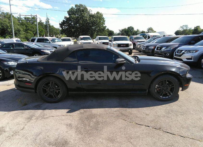 Photo 13 of 2012 Ford Mustang V6 (VIN 1ZVBP8EM2C5273329)