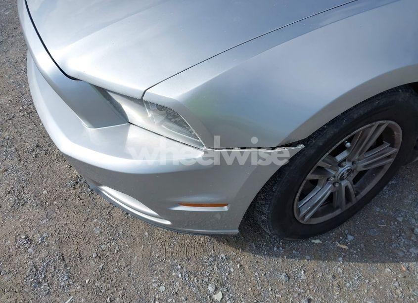 Photo 6 of 2013 Ford Mustang V6 (VIN 1ZVBP8EM2D5239439)