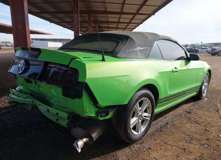 Photo 4 of 2013 Ford Mustang V6 (VIN 1ZVBP8EM2D5242017)