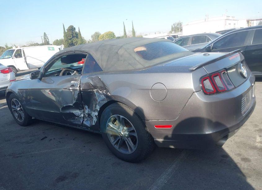 Photo 14 of 2014 Ford Mustang V6 PREMIUM (VIN 1ZVBP8EM2E5238129)