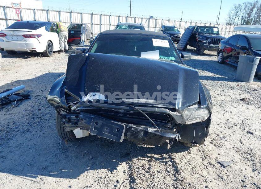 Photo 13 of 2014 Ford Mustang V6 (VIN 1ZVBP8EM2E5322709)