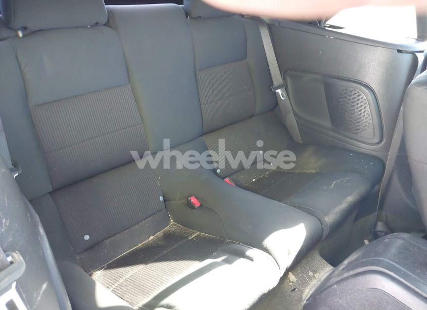 Photo 8 of 2014 Ford Mustang V6 (VIN 1ZVBP8EM2E5322709)