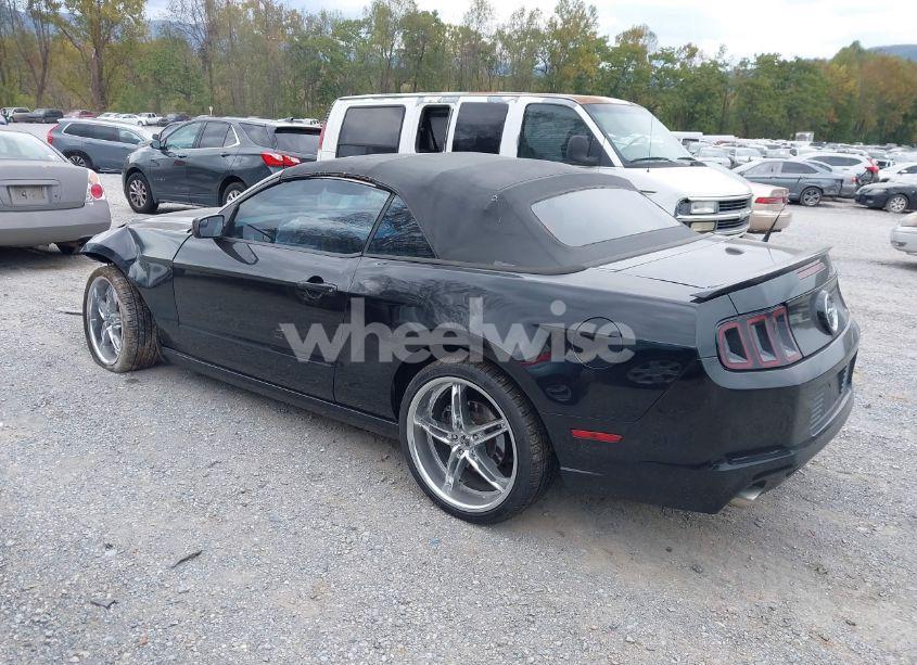 Photo 3 of 2013 Ford Mustang V6 PREMIUM (VIN 1ZVBP8EM3D5211391)
