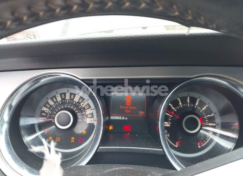 Photo 7 of 2013 Ford Mustang V6 PREMIUM (VIN 1ZVBP8EM3D5211391)