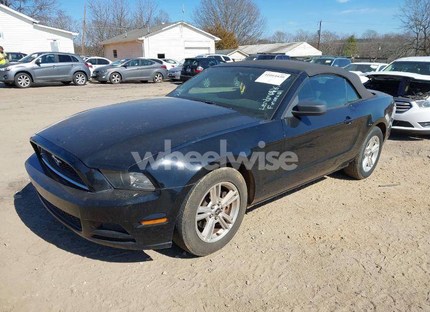 Photo 2 of 2014 Ford Mustang V6 (VIN 1ZVBP8EM3E5213160)