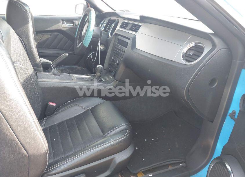 Photo 5 of 2011 Ford Mustang V6 PREMIUM (VIN 1ZVBP8EM4B5110048)