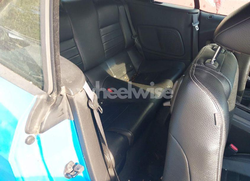 Photo 8 of 2011 Ford Mustang V6 PREMIUM (VIN 1ZVBP8EM4B5110048)