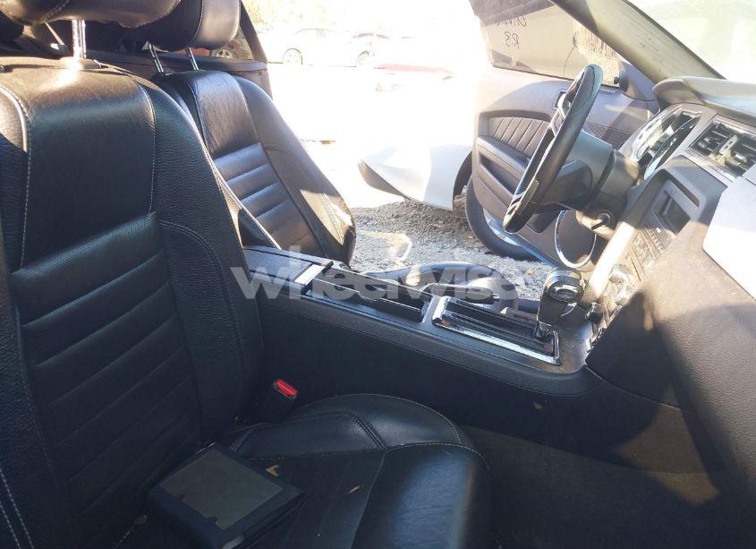 Photo 5 of 2012 Ford Mustang V6 PREMIUM (VIN 1ZVBP8EM4C5279441)