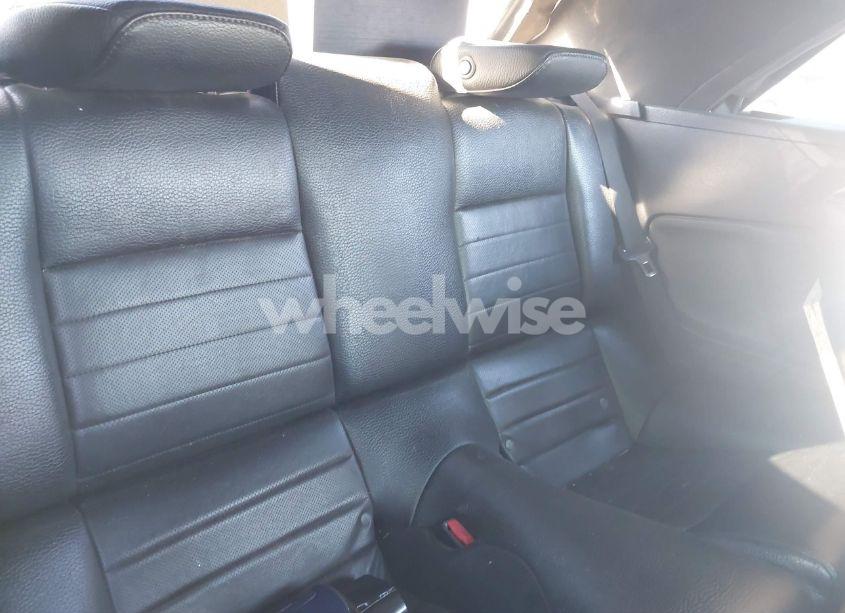 Photo 8 of 2012 Ford Mustang V6 PREMIUM (VIN 1ZVBP8EM4C5279441)