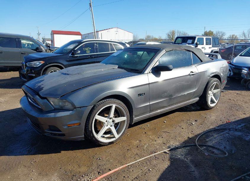 Photo 2 of 2013 Ford Mustang V6 (VIN 1ZVBP8EM4D5234419)