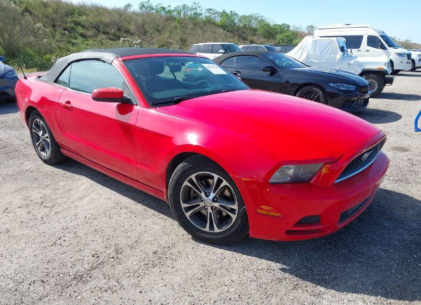 2014 Ford Mustang V6 PREMIUM (VIN 1ZVBP8EM4E5279135) main photo