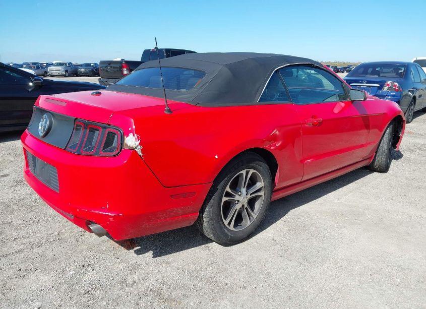Photo 4 of 2014 Ford Mustang V6 PREMIUM (VIN 1ZVBP8EM4E5279135)