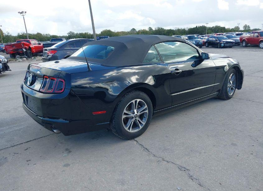 Photo 4 of 2014 Ford Mustang V6 PREMIUM (VIN 1ZVBP8EM4E5296954)