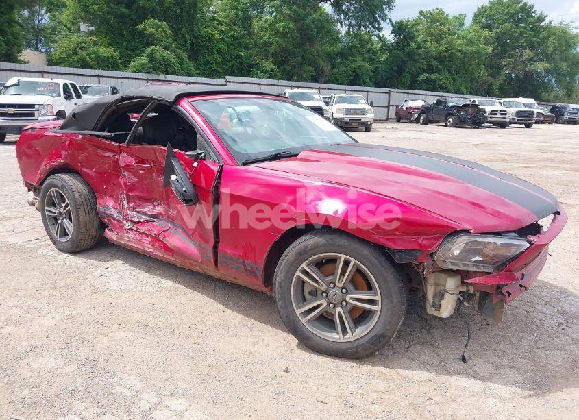 2012 Ford Mustang V6 PREMIUM (VIN 1ZVBP8EM5C5286673) main photo