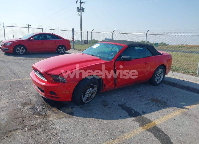 Photo 2 of 2014 Ford Mustang V6 (VIN 1ZVBP8EM5E5278947)