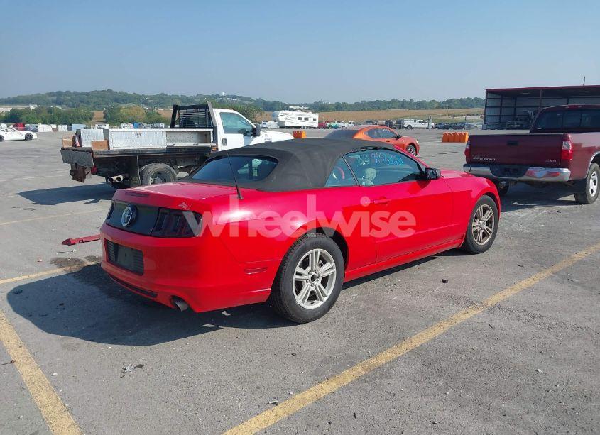Photo 4 of 2014 Ford Mustang V6 (VIN 1ZVBP8EM5E5278947)