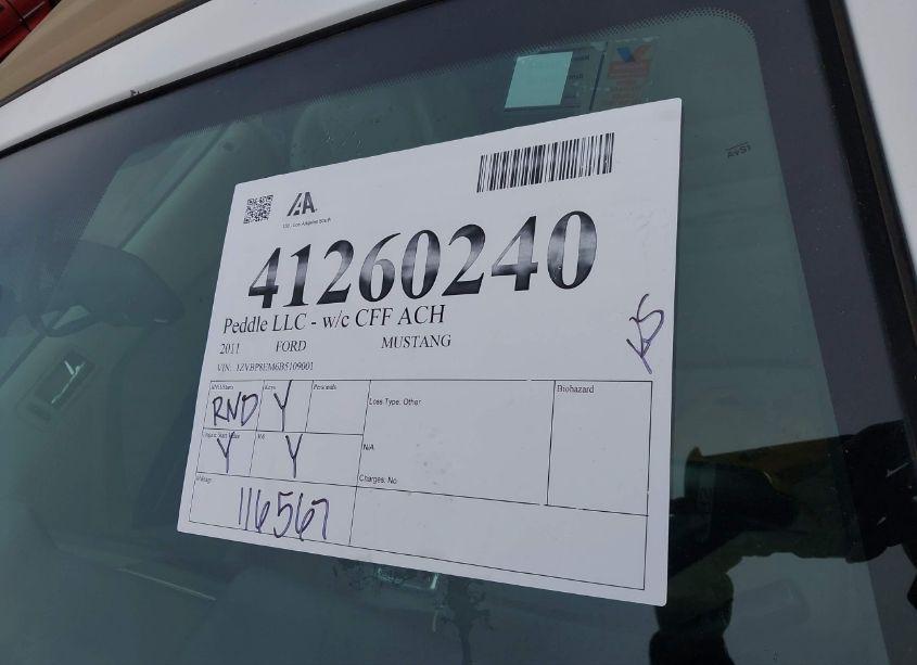 Photo 17 of 2011 Ford Mustang V6 PREMIUM (VIN 1ZVBP8EM6B5109001)