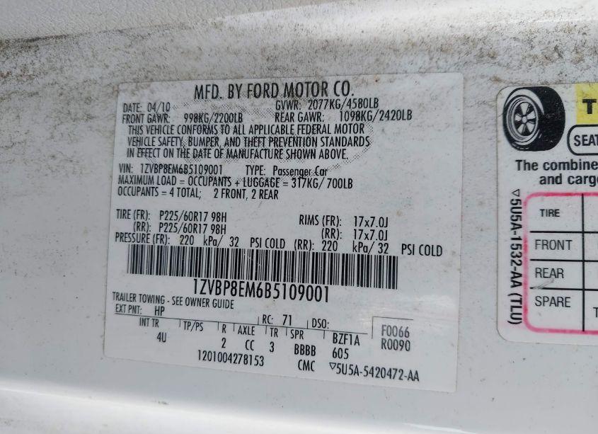 Photo 9 of 2011 Ford Mustang V6 PREMIUM (VIN 1ZVBP8EM6B5109001)