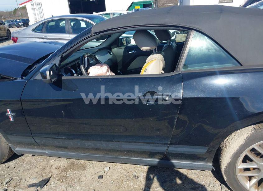 Photo 14 of 2012 Ford Mustang V6 PREMIUM (VIN 1ZVBP8EM6C5220391)