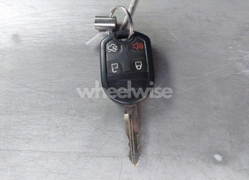 Photo 11 of 2014 Ford Mustang V6 PREMIUM (VIN 1ZVBP8EM6E5306738)