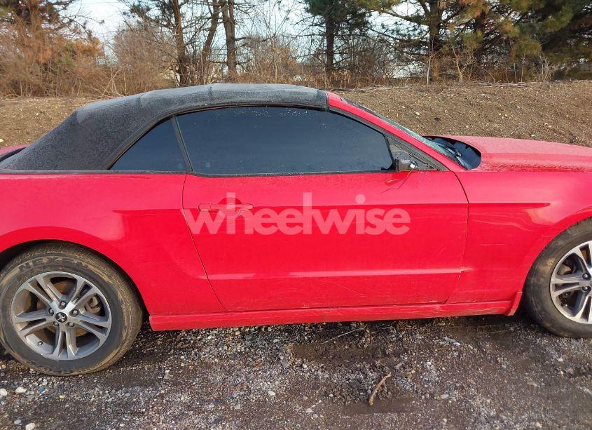 Photo 13 of 2014 Ford Mustang V6 PREMIUM (VIN 1ZVBP8EM6E5306738)