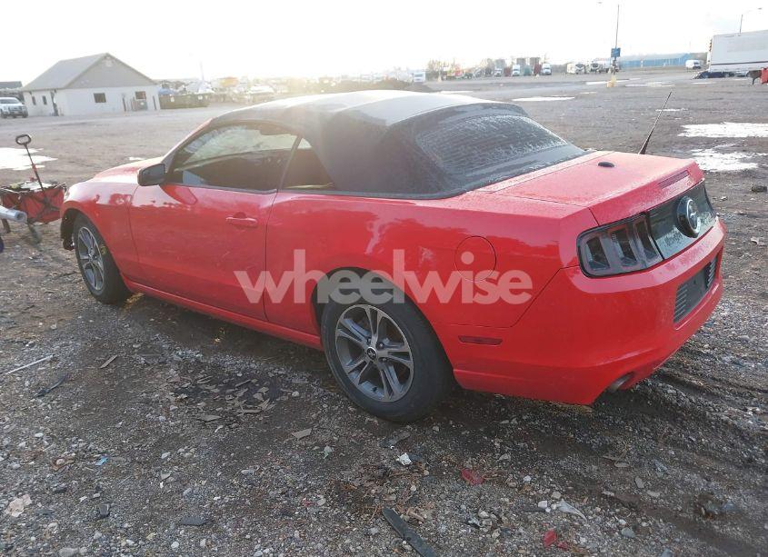 Photo 3 of 2014 Ford Mustang V6 PREMIUM (VIN 1ZVBP8EM6E5306738)