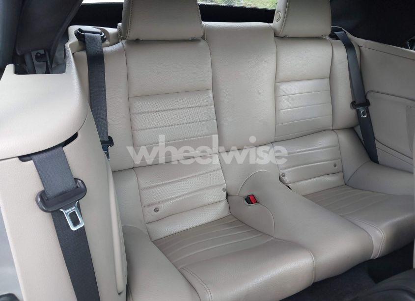 Photo 8 of 2011 Ford Mustang V6 PREMIUM (VIN 1ZVBP8EM7B5120539)