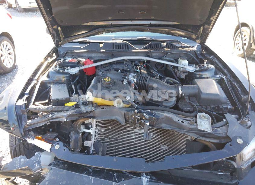 Photo 10 of 2011 Ford Mustang V6 (VIN 1ZVBP8EM7B5129385)