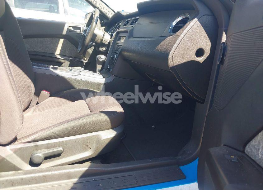 Photo 5 of 2012 Ford Mustang V6 (VIN 1ZVBP8EM7C5203745)