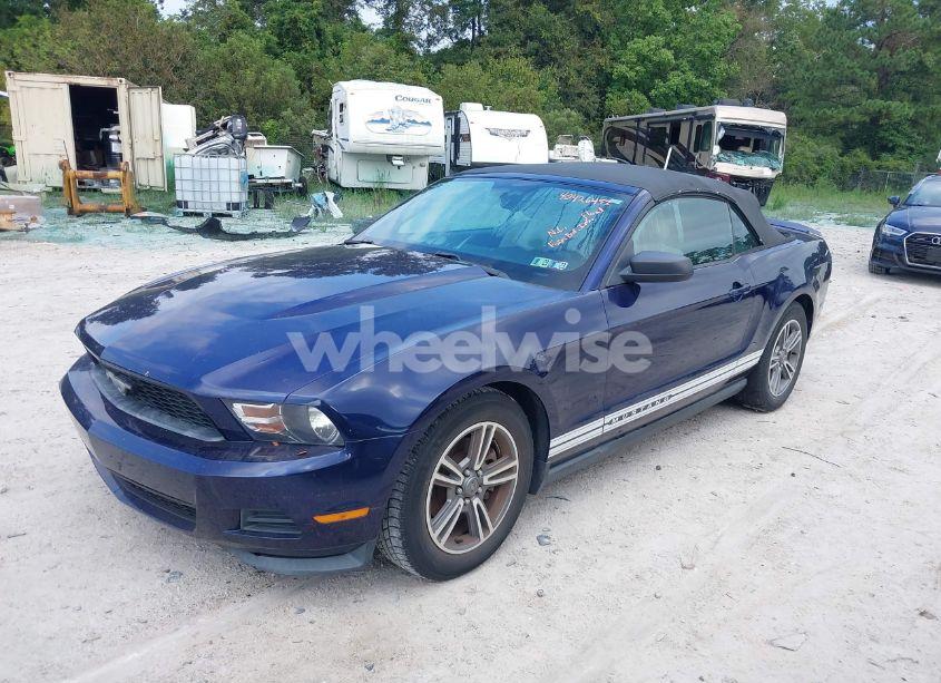 Photo 2 of 2012 Ford Mustang V6 PREMIUM (VIN 1ZVBP8EM7C5217869)