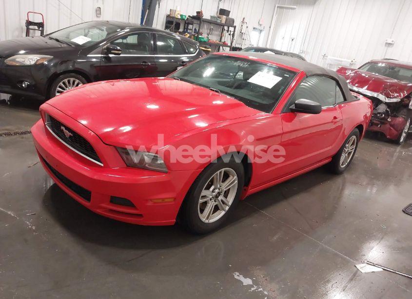 Photo 2 of 2013 Ford Mustang V6 (VIN 1ZVBP8EM7D5224564)