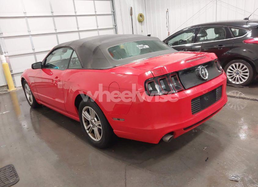 Photo 3 of 2013 Ford Mustang V6 (VIN 1ZVBP8EM7D5224564)