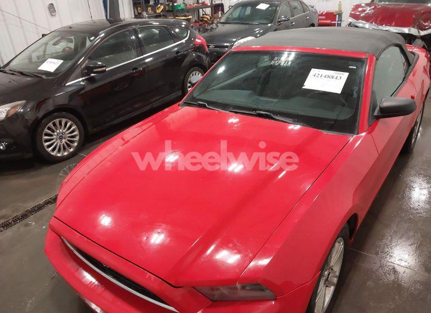 Photo 6 of 2013 Ford Mustang V6 (VIN 1ZVBP8EM7D5224564)