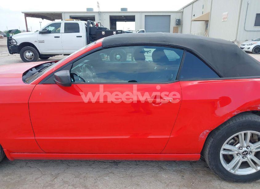 Photo 14 of 2013 Ford Mustang V6 (VIN 1ZVBP8EM7D5239369)